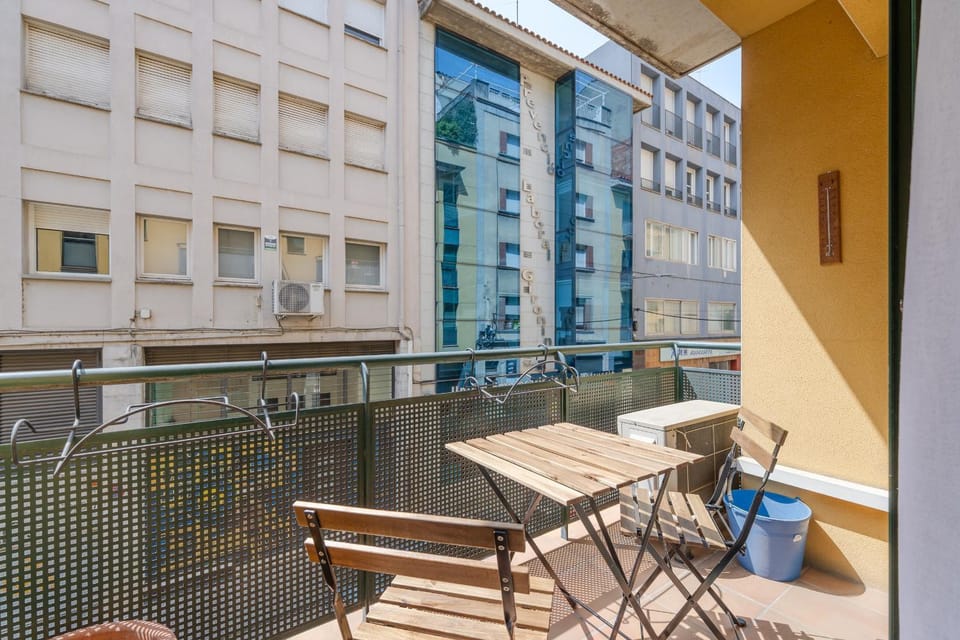 Flateli Figuerola Apartment in Girona