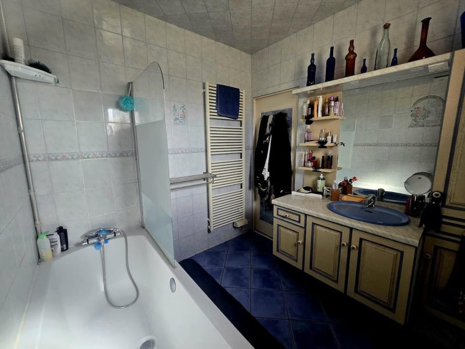 Chambre cosy - Le Pal - Piscine - Chevaux et nature Vacation rental in Auvergne-Rhône-Alpes