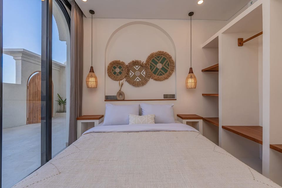 Molinucos Villa 3BR Rooftop with Ocean View Villa in Bali