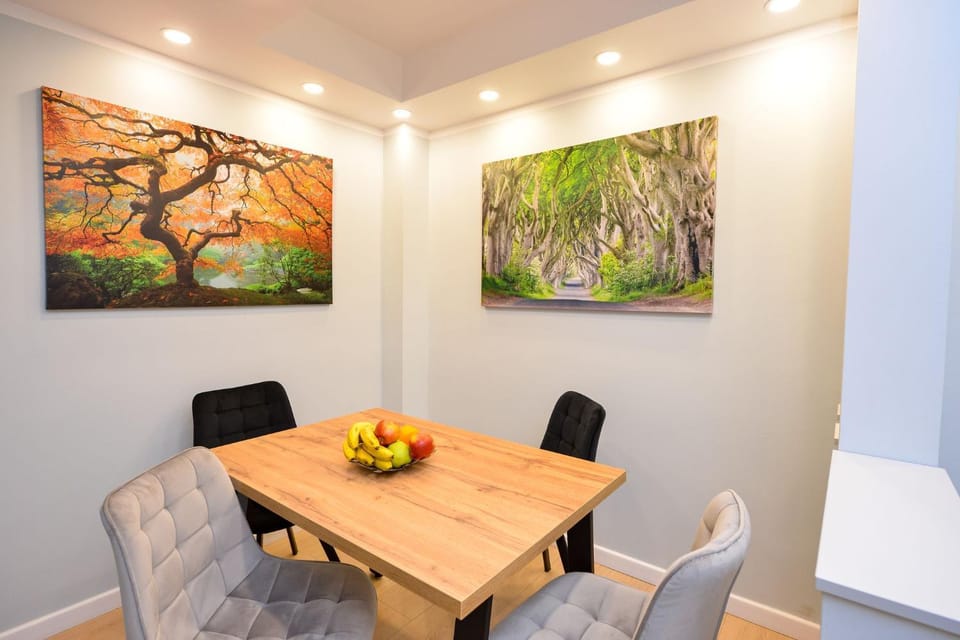 Decorative detail, Dining area