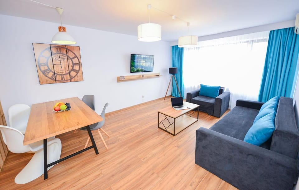 Sunshine Apartment - Cismigiu Gardens Apartment in Bucharest