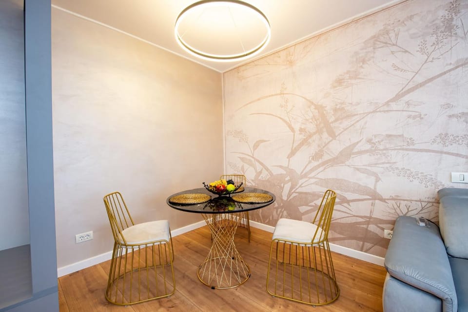 Sakura - One Bedroom Apartment - next to Victoria Avenue and Cismigiu Park Apartment in Bucharest