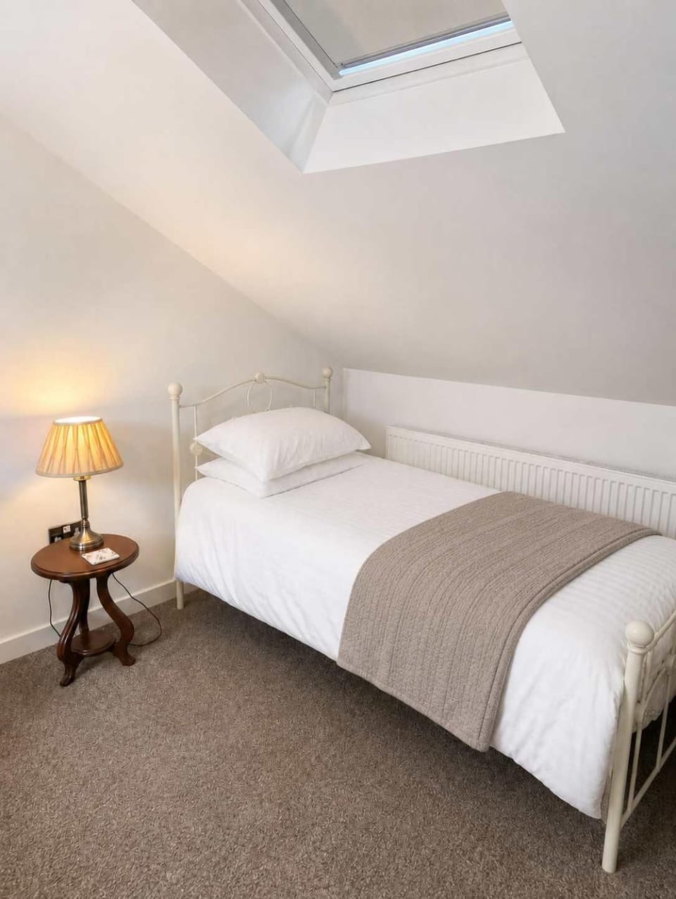 Two bed apartment, sleeps 5, ideal for work stays Apartment in West Lancashire District