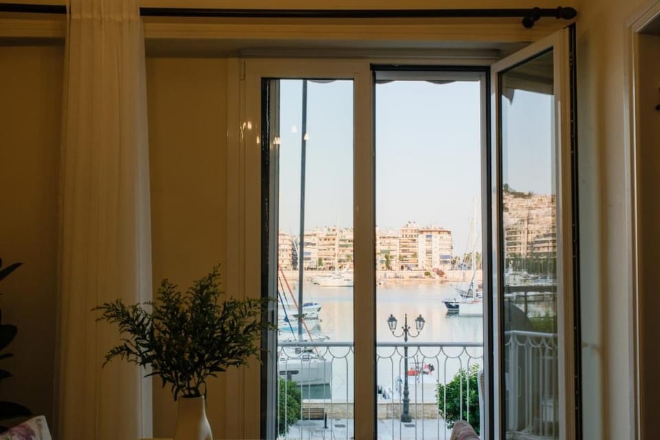 Stylish Marina Living Apartment in Pireas