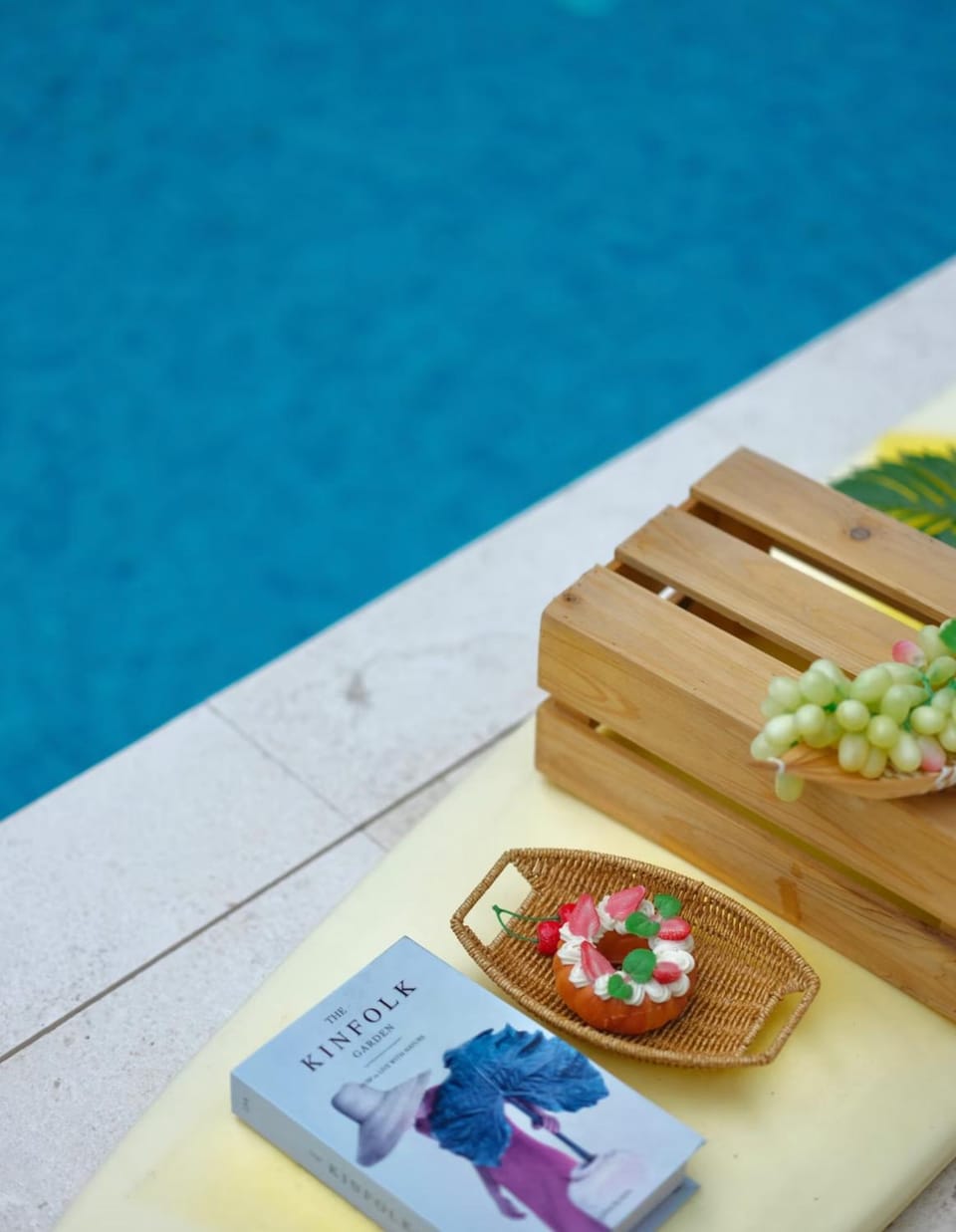Food and drinks, Food, Pool view, Swimming pool