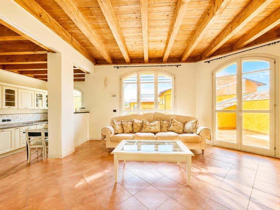 Apartment with 6 pools, tennis, games, and bar Apartment in Manerba del Garda