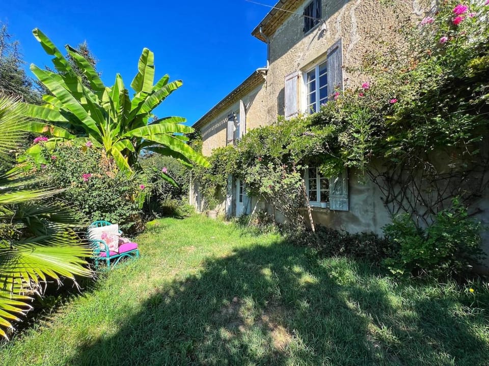 Large character house with pool from 1850 House in Nouvelle-Aquitaine