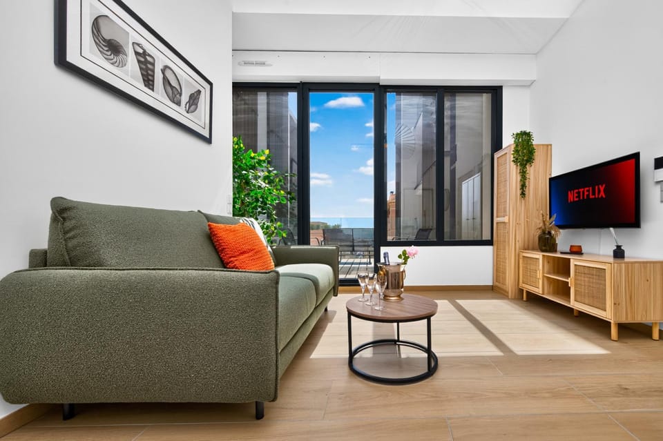 Communal lounge/ TV room, TV and multimedia, Living room, Seating area
