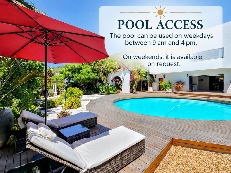 New! Spacious Cottage with private parking, patio and pool access Apartment in Cape Town