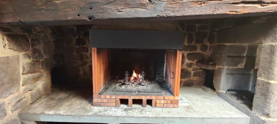 65ha de nature privatisée, authenticité en Haute Ardèche 10 à 14 personnes House in Provence