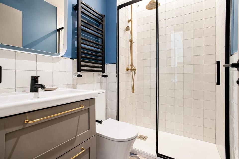 Shower, Bathroom