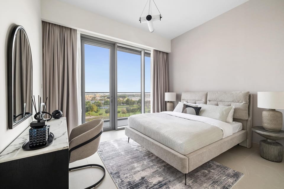 Communal lounge/ TV room, Bed, Natural landscape, TV and multimedia, Living room, Photo of the whole room, Seating area, Evening entertainment, Bedroom, hair dresser