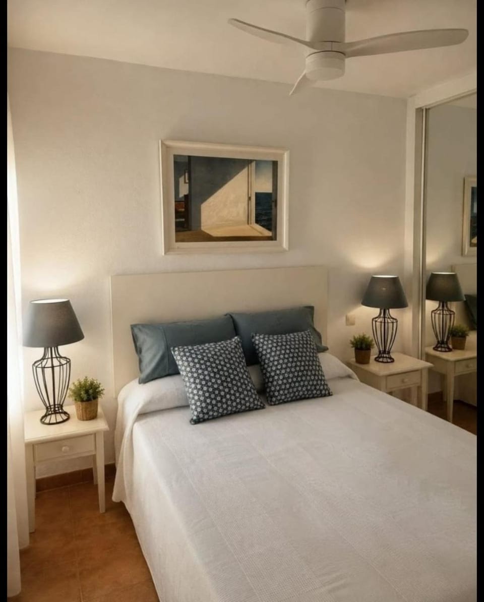 Apartamento con terraza y vistas al mar en Atlanterra, Zahara de los Atunes Apartment in Costa de la Luz