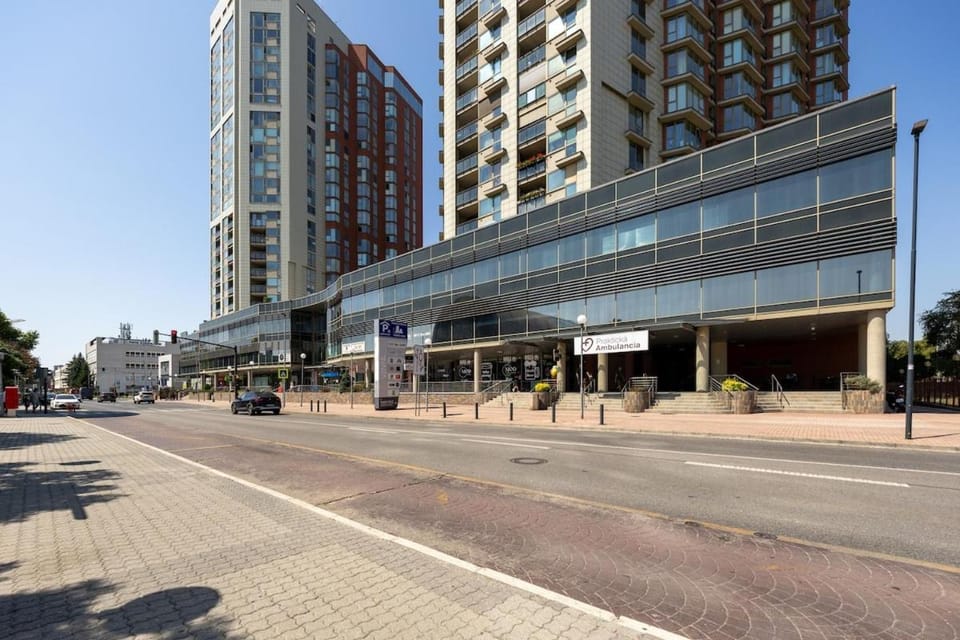 Property building, Day, Neighbourhood, City view, Street view, Location