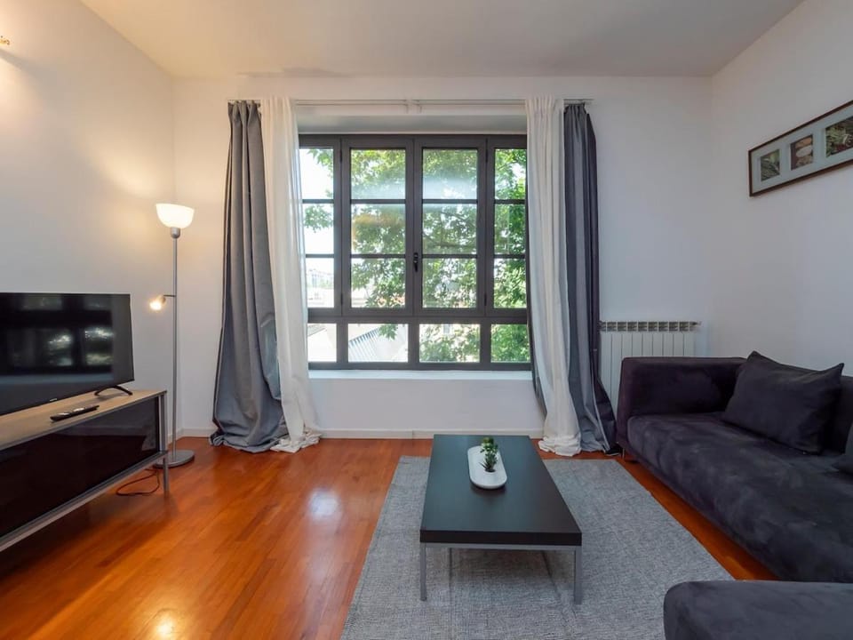Xenia Milano - 2 rooms apt in Via Mecenate 84 - 8 Apartment in Milan