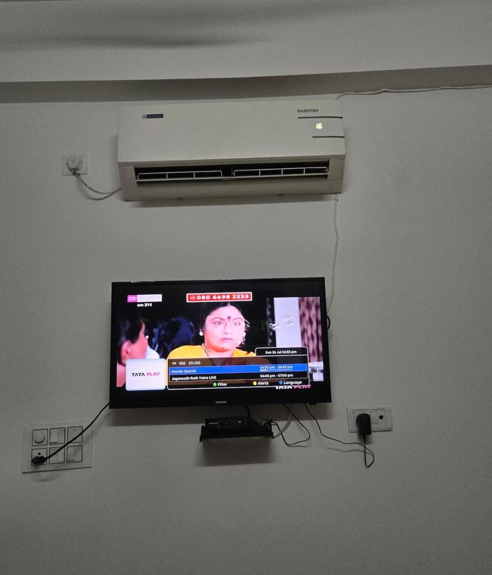 Hare Krishna Orchid - 1BHK furnished apartment Apartment in Uttar Pradesh