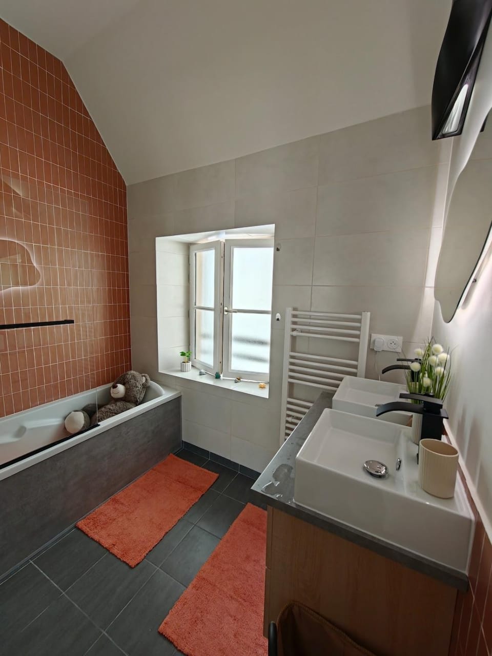 Bathroom, Bath