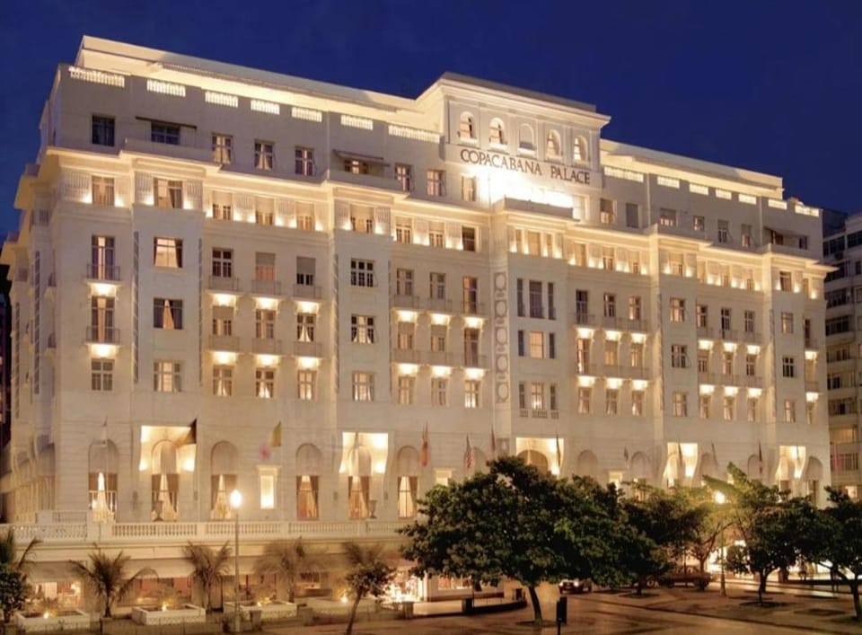 Modern apartment less than 200 meters from Copacabana Beach Apartment in Rio de Janeiro
