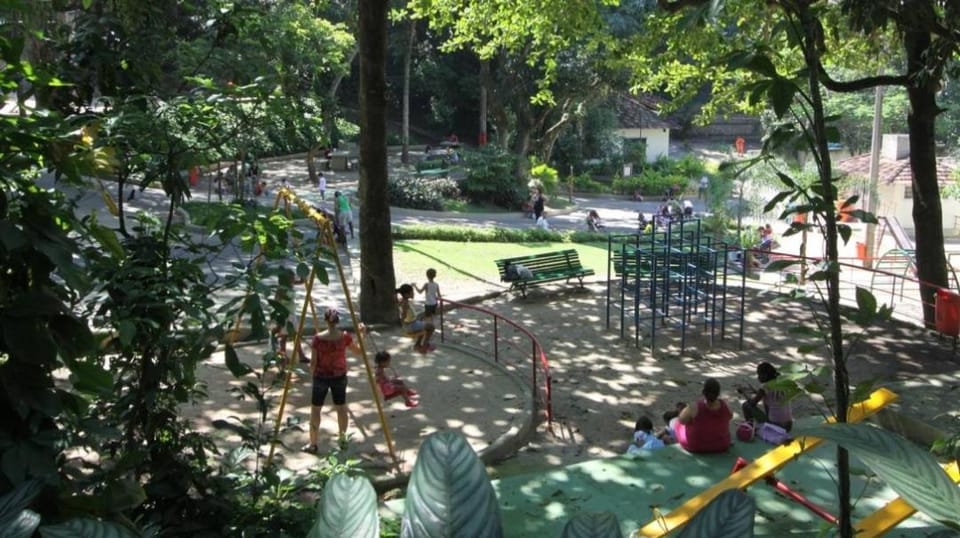 Modern apartment less than 200 meters from Copacabana Beach Apartment in Rio de Janeiro