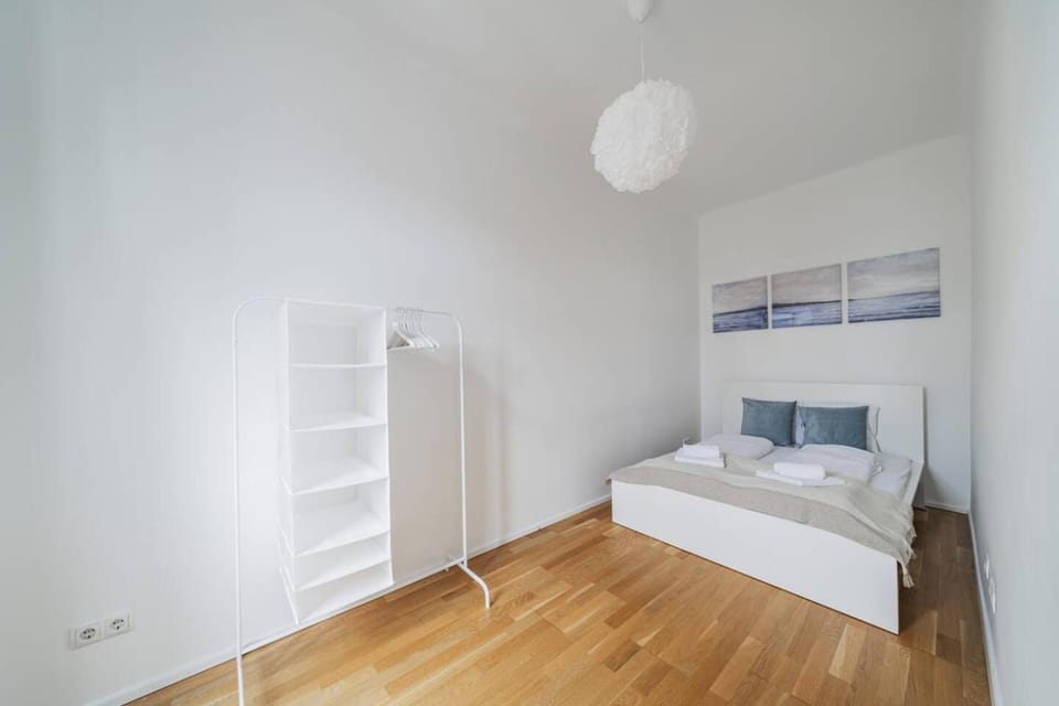 Bed, Photo of the whole room, Bedroom, wardrobe