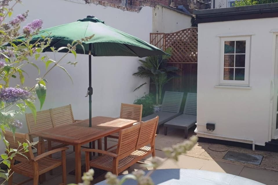 Patio, Garden