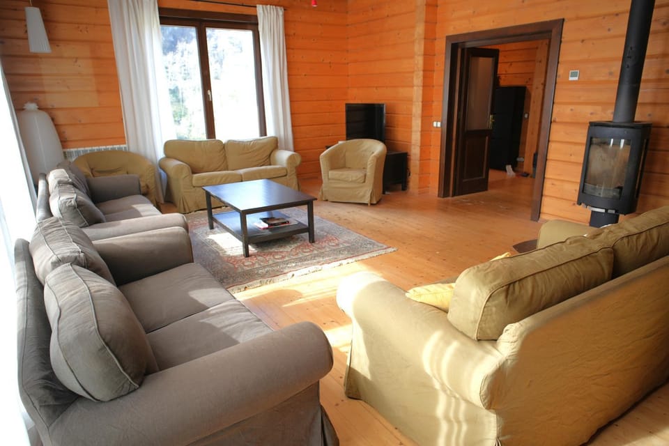 Communal lounge/ TV room, Living room