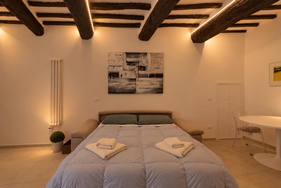 Elce Studio - Historic Beams & Modern Design Apartment in Perugia