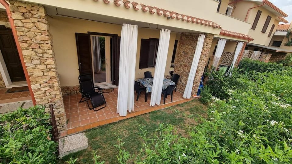 Zoe House Apartment in Villasimius