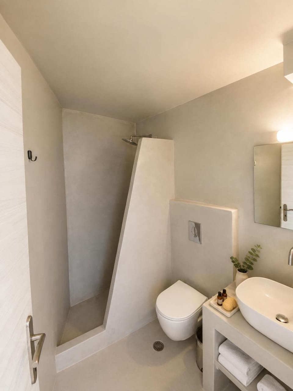 Center Spot Santorini Bed and Breakfast in Thera