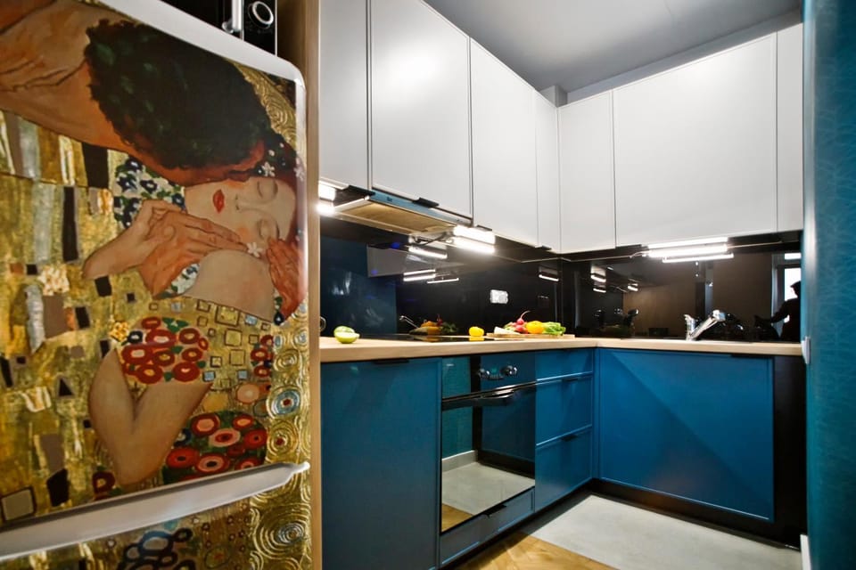 Kitchen or kitchenette, oven, stove