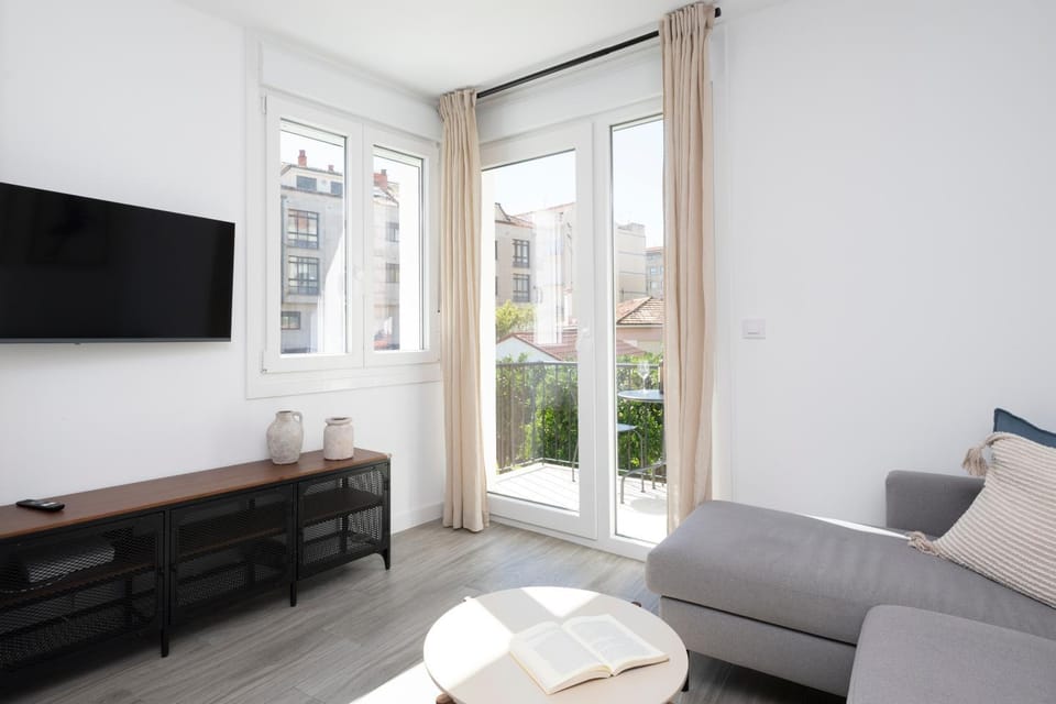 Communal lounge/ TV room, TV and multimedia, Living room, Evening entertainment