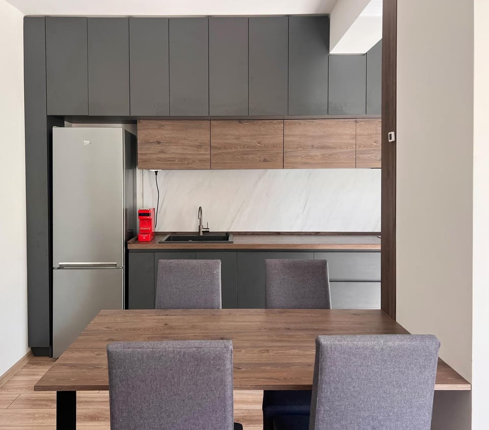 The View - Modern Apartment with Mountain Vistas Apartment in North Macedonia