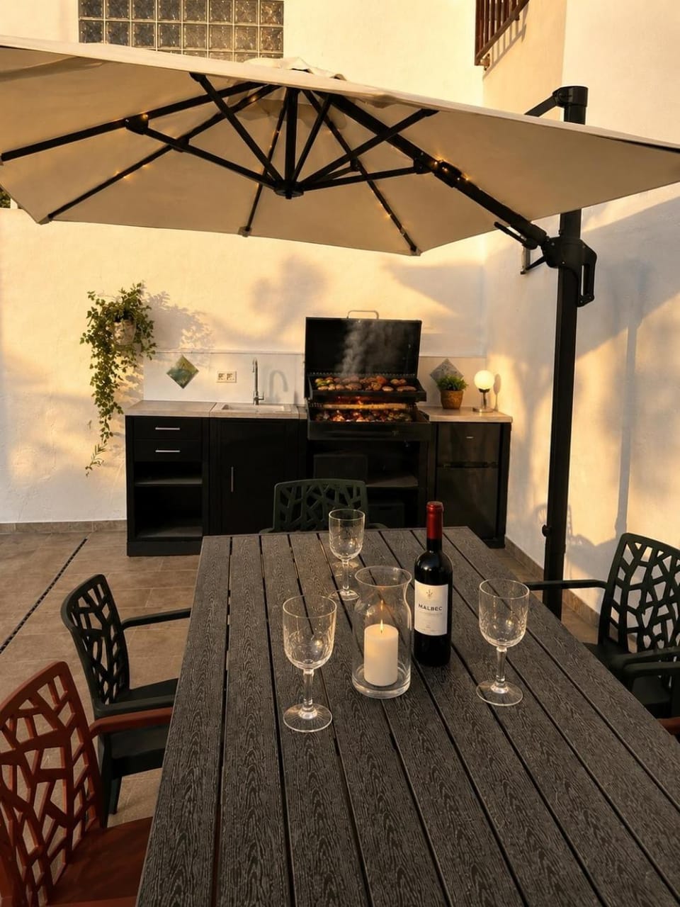 Patio, Dining area, Evening entertainment