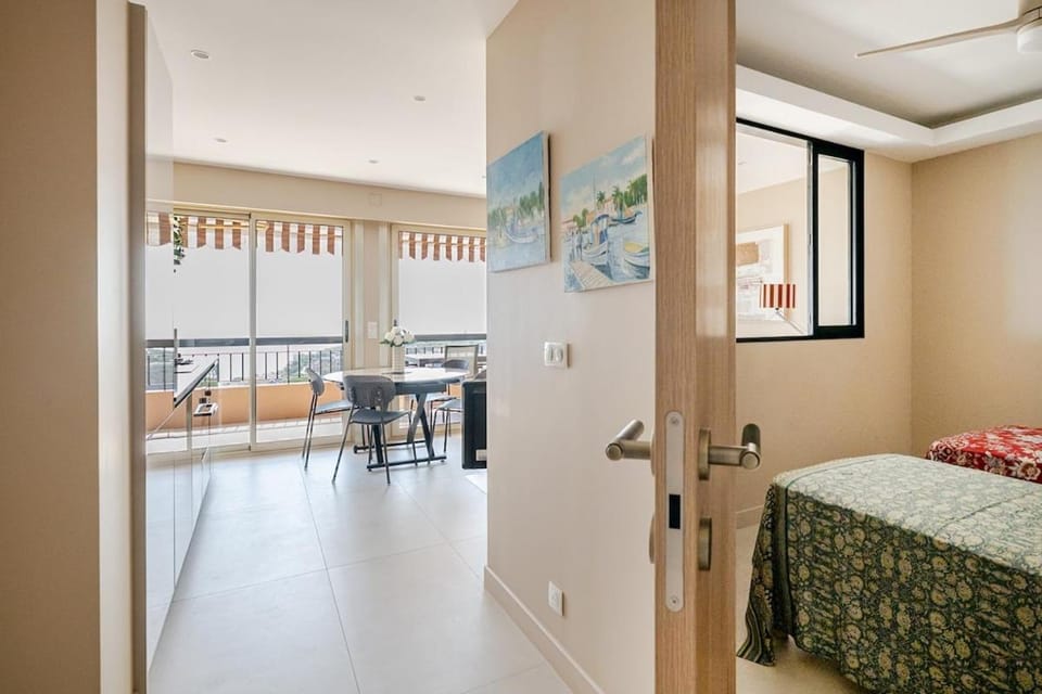 Le Belvédère des Cyprès - vue mer, terrasse, 2 chambres Apartment in Roquebrune-Cap-Martin