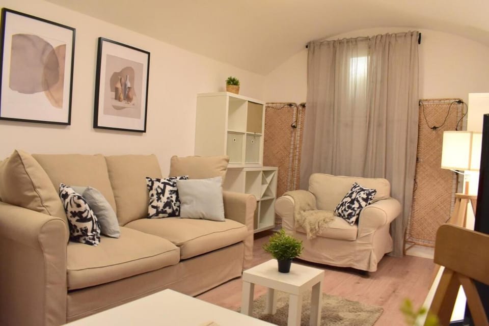 Central home in trendy area Apartment in Prague