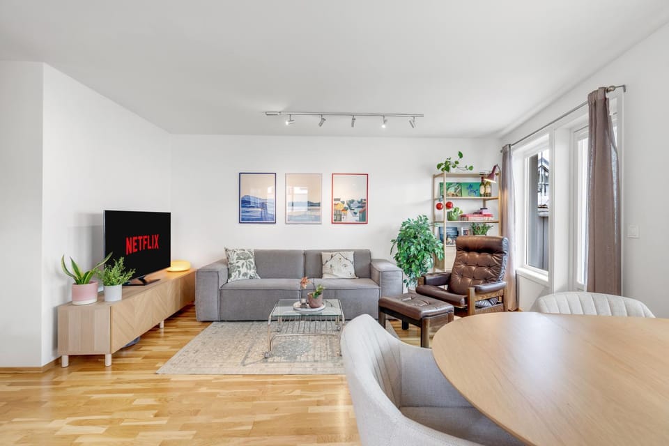 City Stay with High standard & Balcony Apartment in Tromso