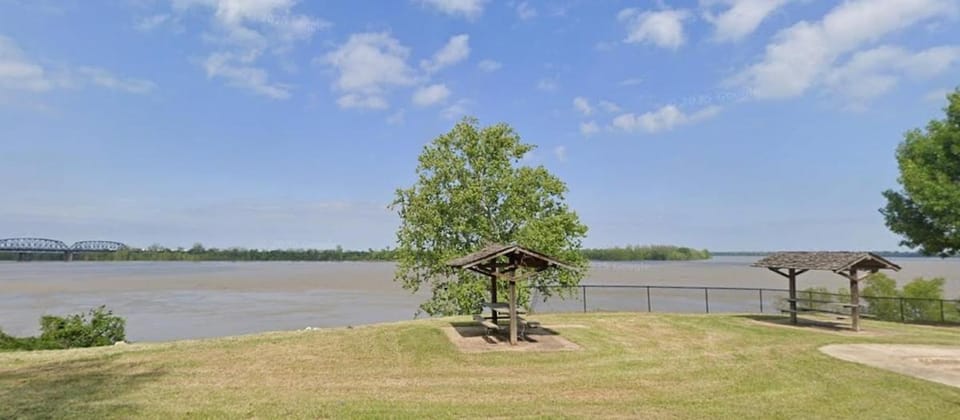 Blue Heron Modern Tiny Home House in Vicksburg