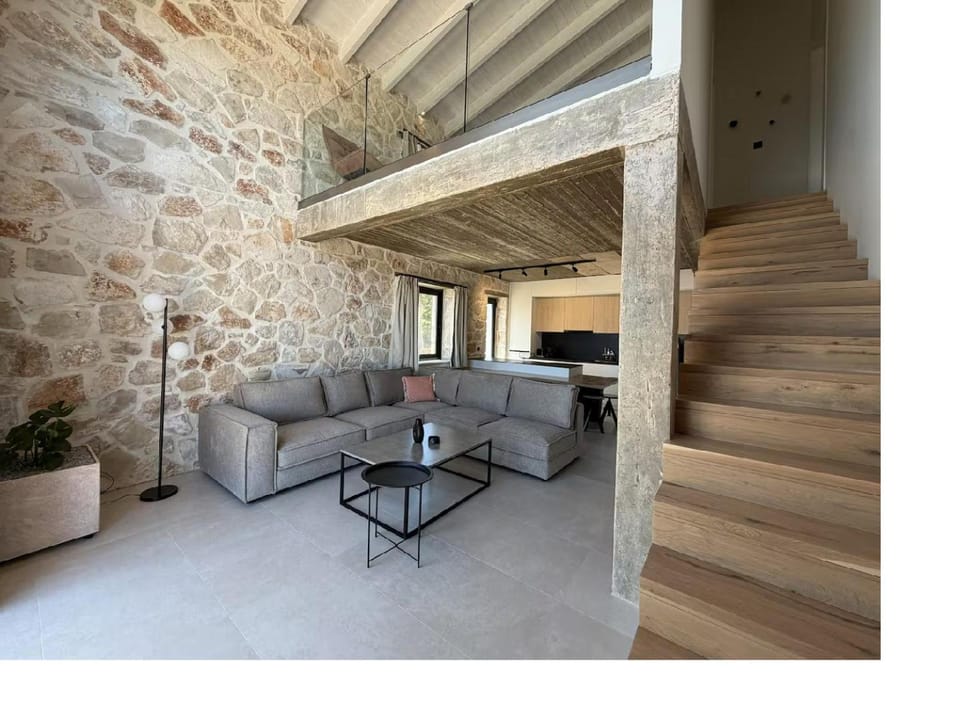 Michael Villa Bed and Breakfast in Katastari