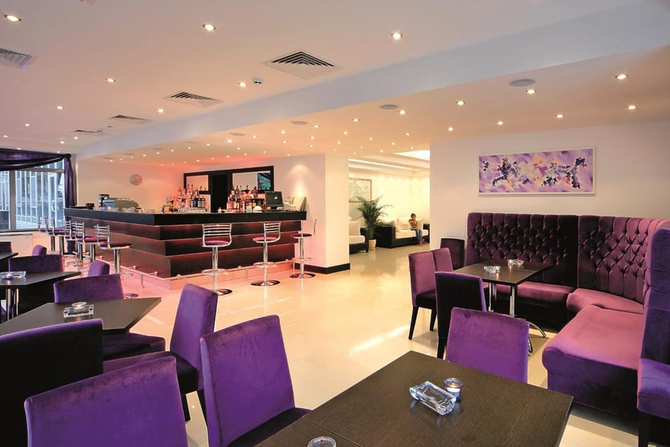Lounge or bar