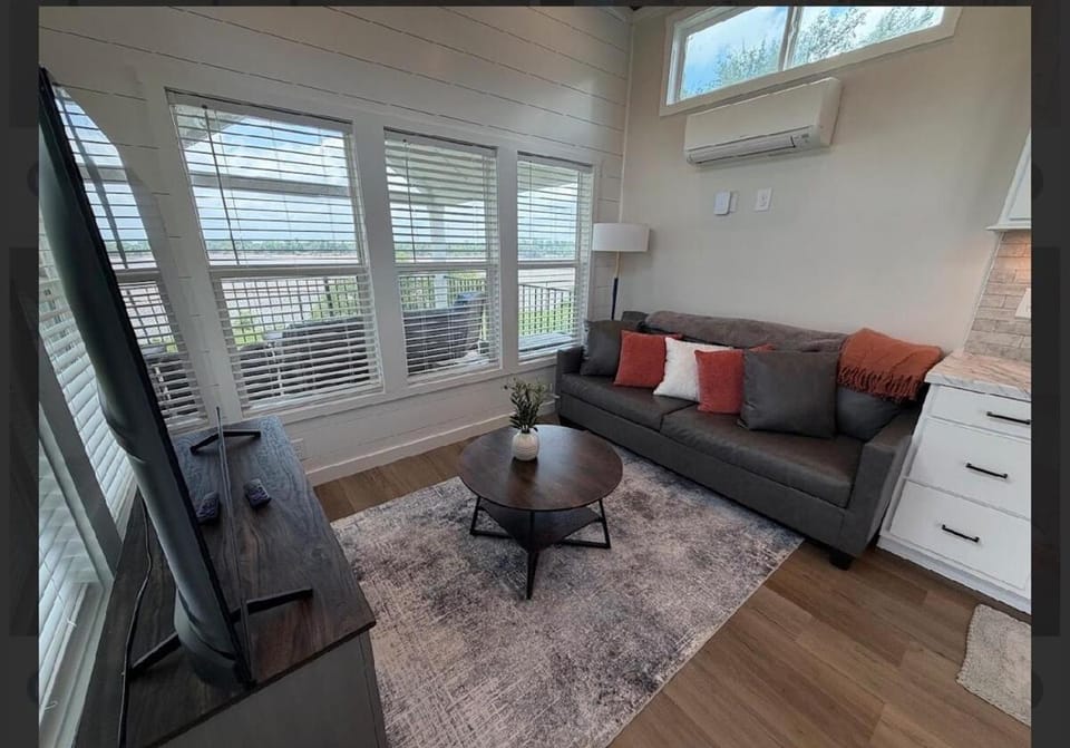 Magnolia Modern Tiny Home House in Vicksburg