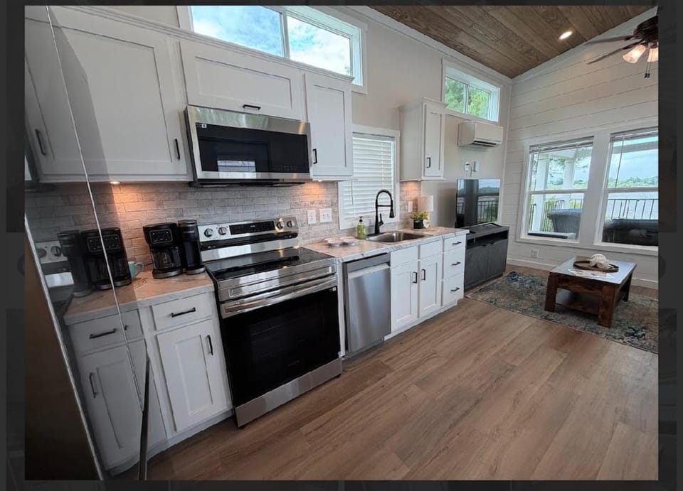 Cypress Modern Tiny Home House in Vicksburg