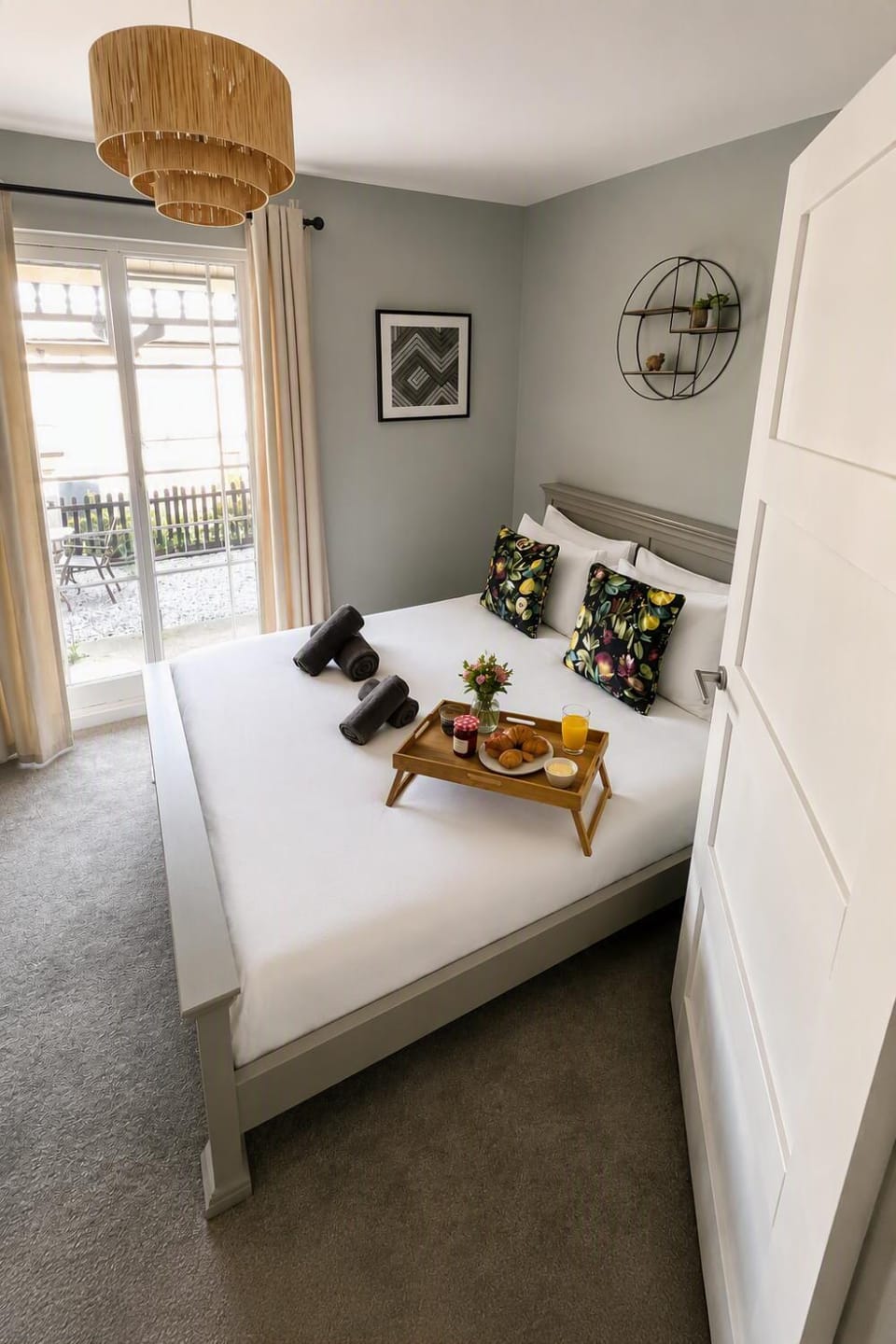 Stylish 1 Bed Apartment nestled at the foot of Malvern Hills Apartment in Malvern Hills District