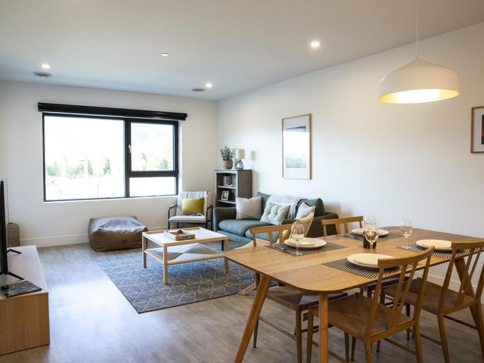 Revy Mountain Dream by Revelstoke Vacations Apartment in Revelstoke