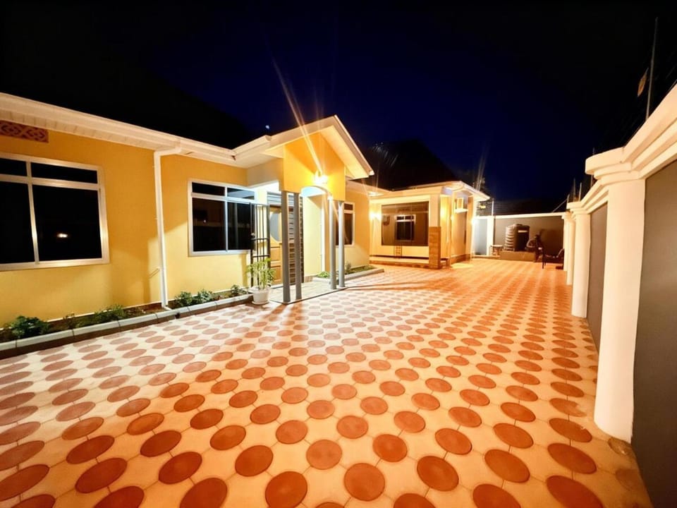 The Monarch Suite- 2BHK Apartment in Tanzania