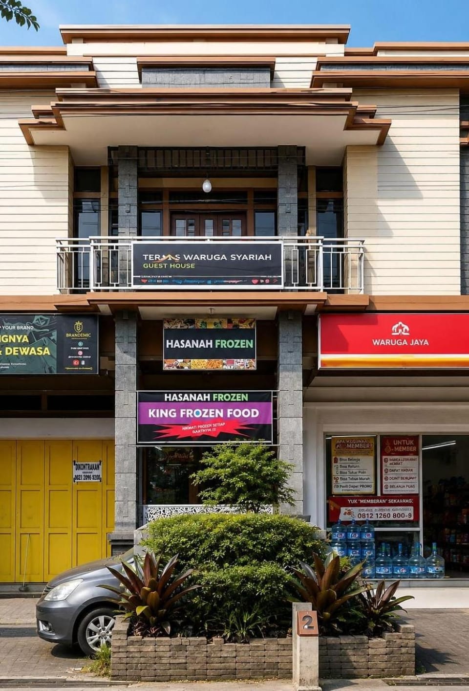 Teras Waruga Syariah by Ezzego Bed and Breakfast in Parongpong