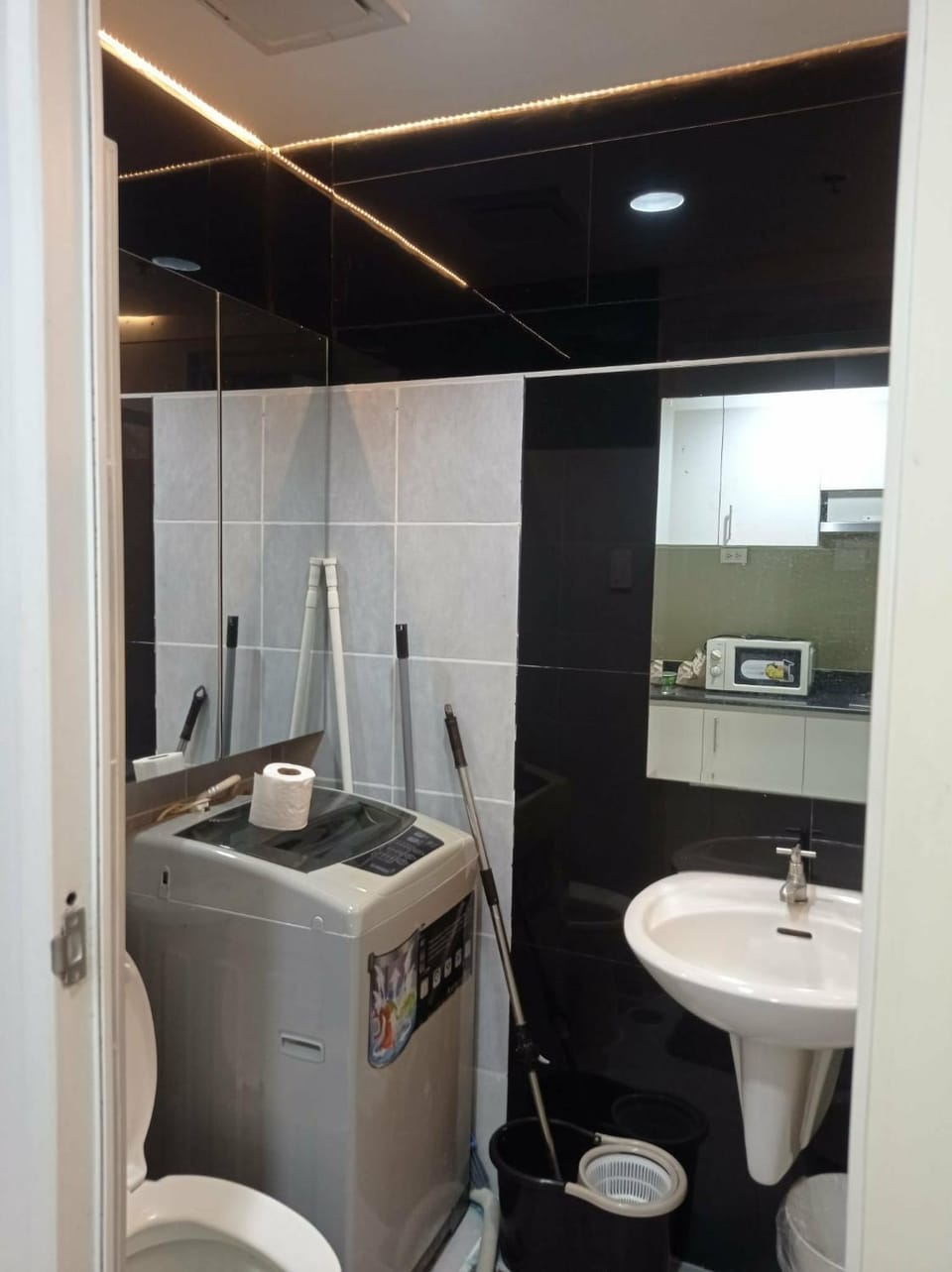 Toilet, Bathroom
