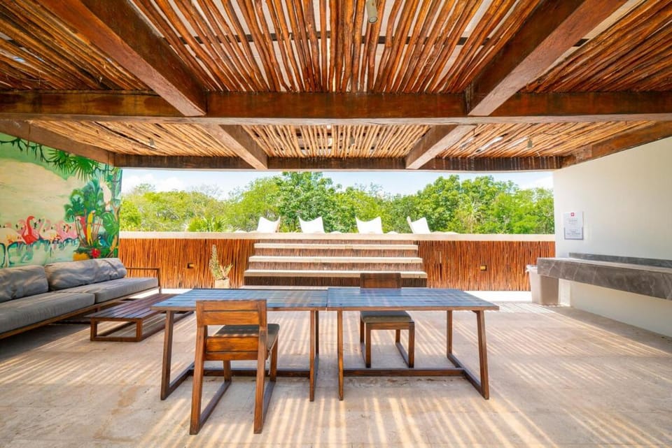 Patio, Day, Balcony/Terrace