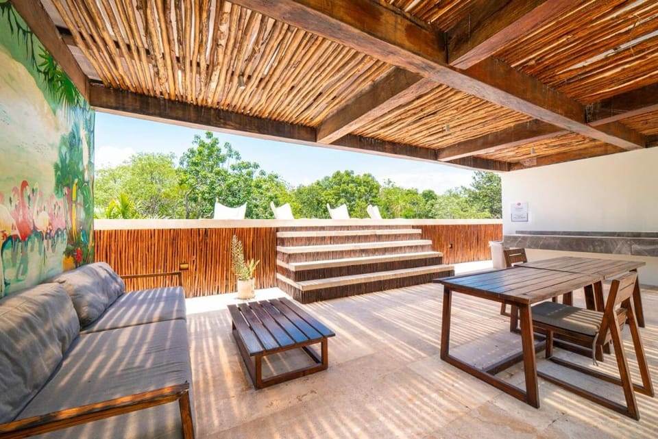Patio, Balcony/Terrace, Seating area
