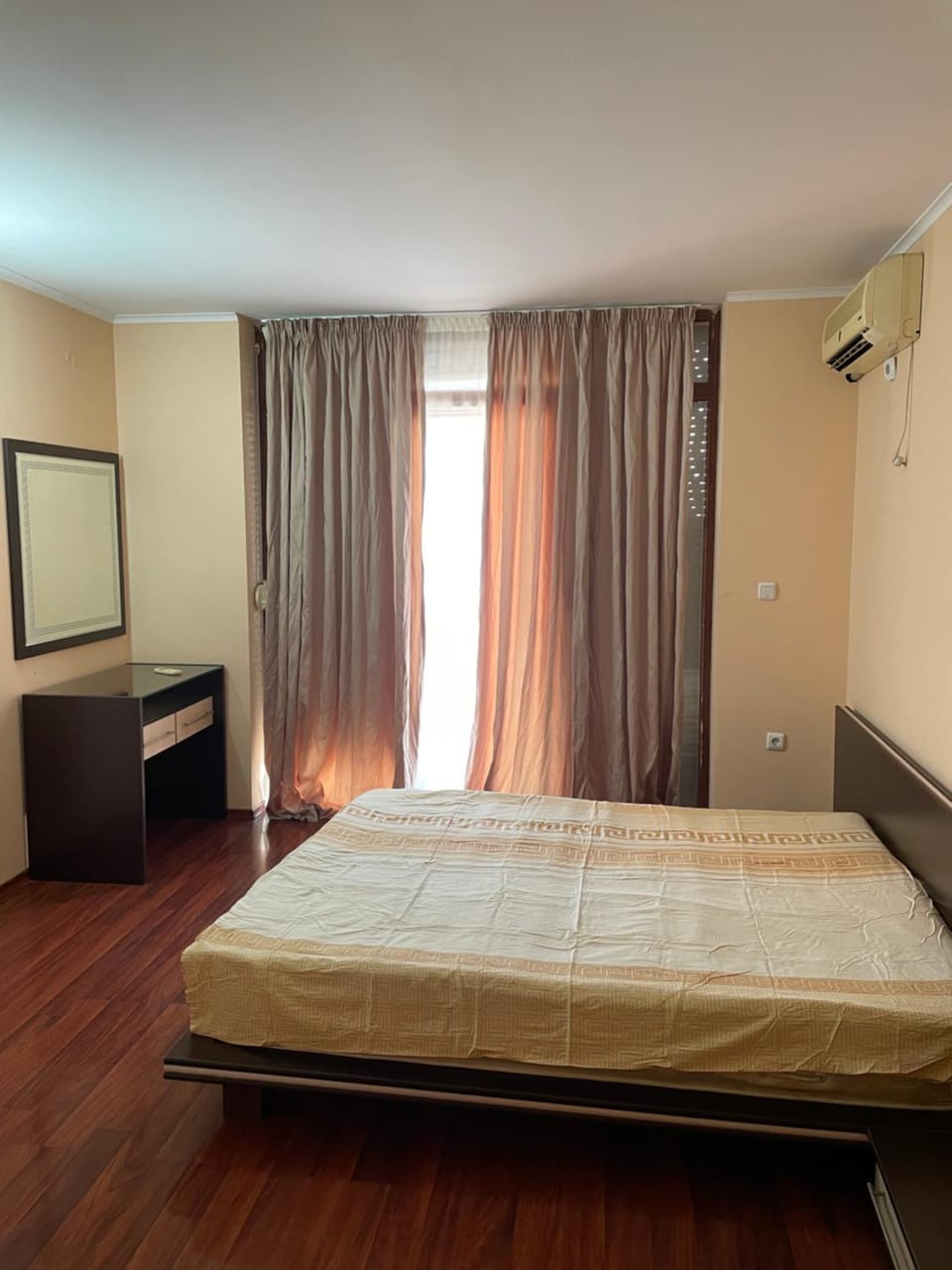Апартамент в Слънчев бряг център на две пресечки от автогарата Apartment in Sunny Beach