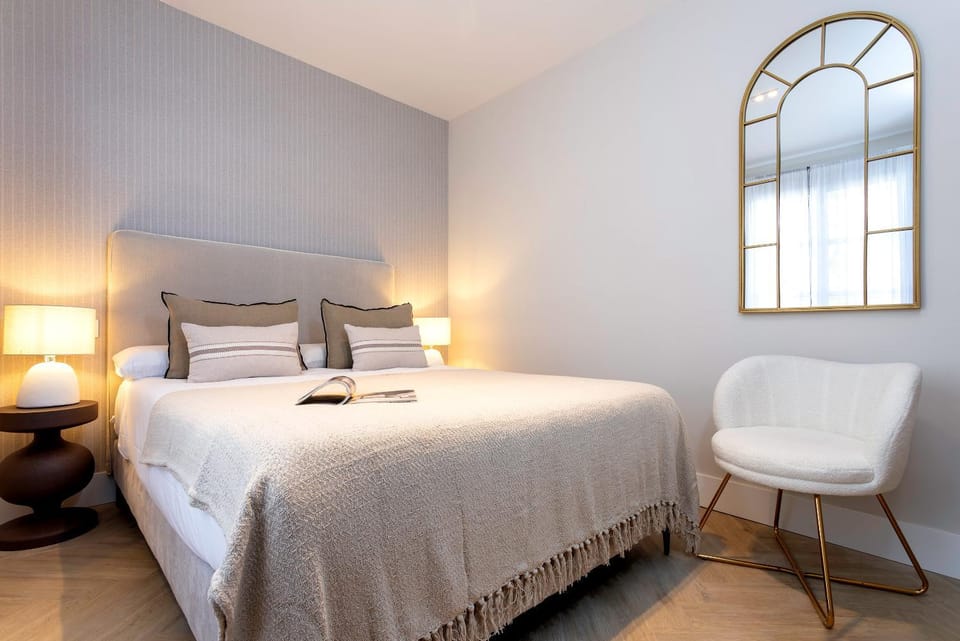Bed, Bedroom